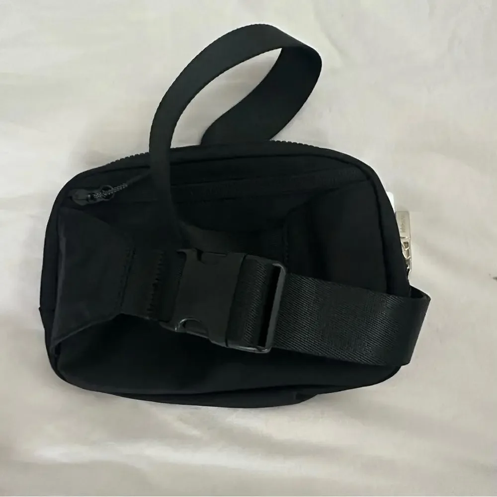 Lululemon Athletica Everywhere Belt Bag